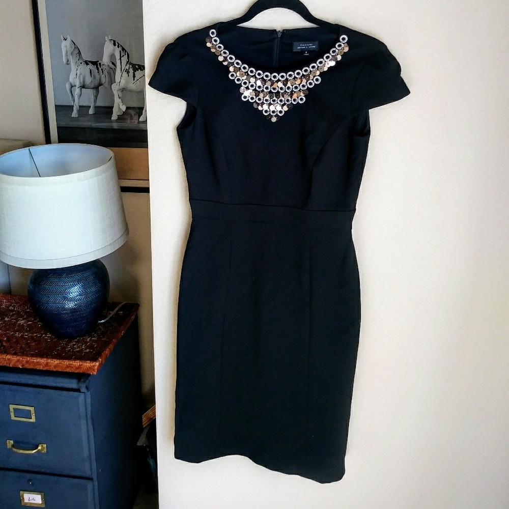 Neckline detailed cocktail dress